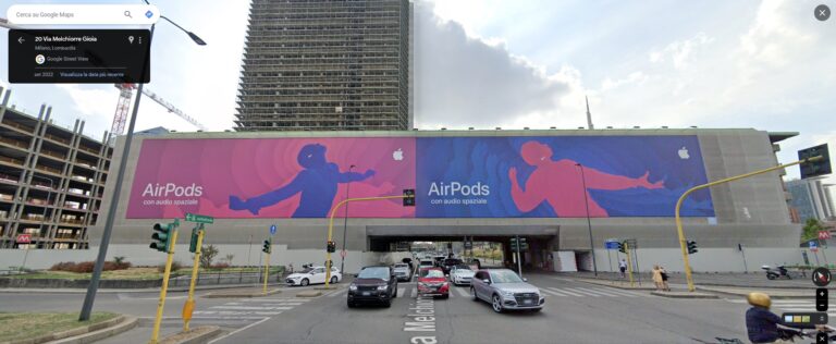 Milano, Viale Melchiorre Gioia… un viaggio nel tempo in 5 anni di spot Apple